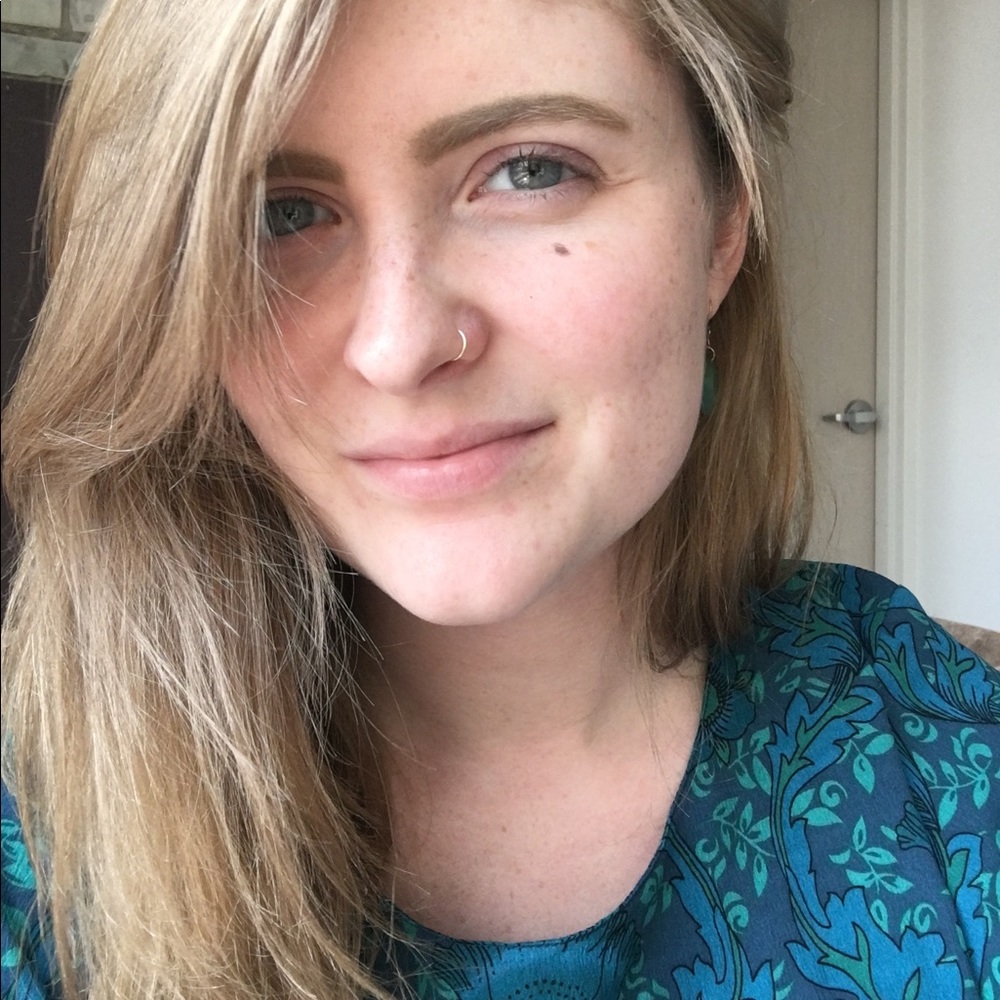 Meet your Posher, Emily